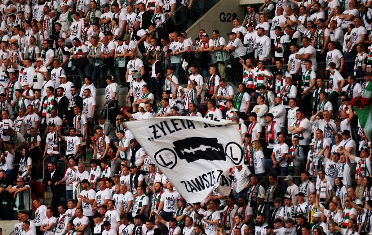 wiadomości,aktualności,wPolityce.pl 17 kibiców Legii Warszawa zostało aresztowanych w Erywaniu