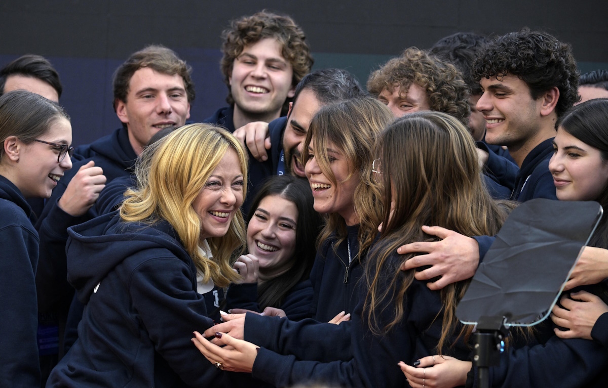 Relacje na linii Europa-USA. Meloni stawia sprawę jasno