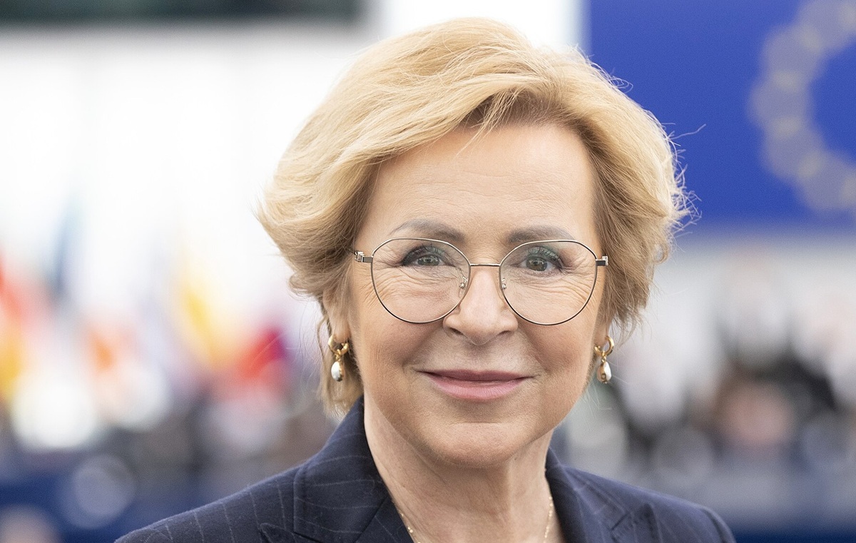 ONLY WITH US. Clauses for the agreement with Mercosur. Wiśniewska strong