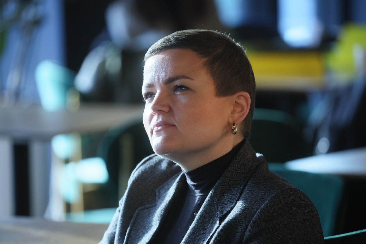 Trudności z ekshumacjami? Cienkowska "przekonująco" tłumaczy