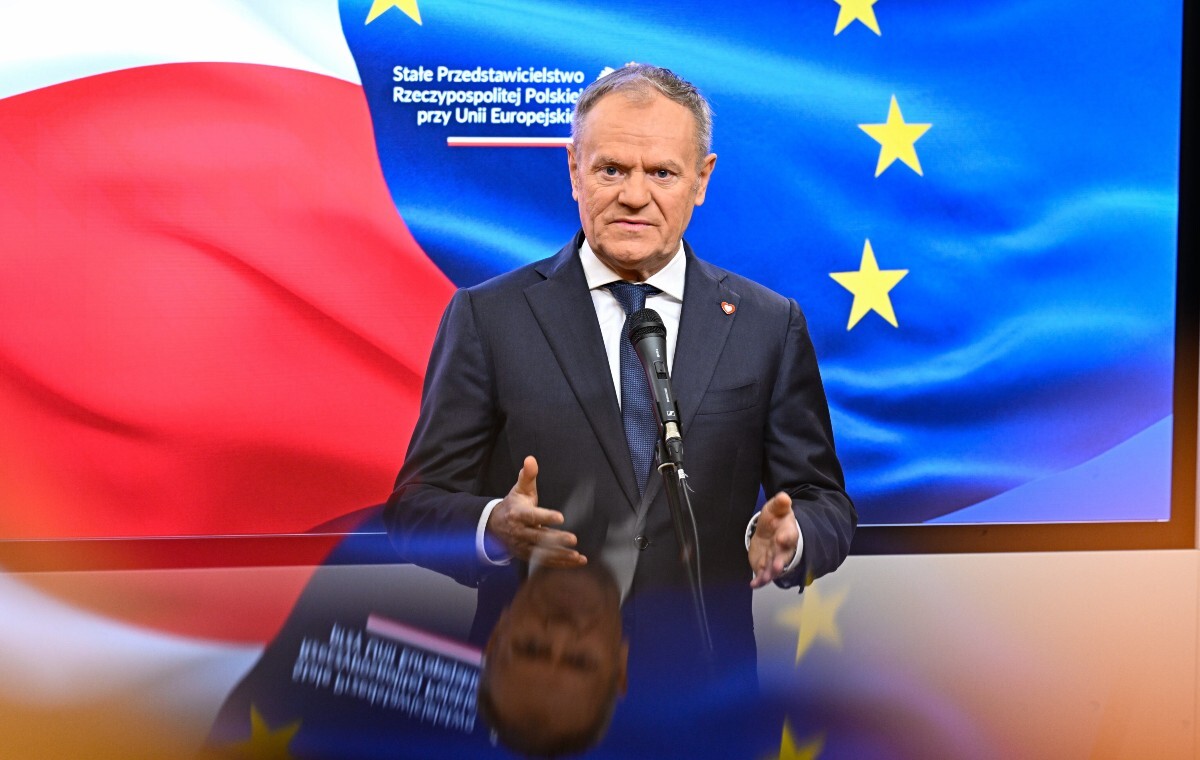 Premier Tusk skompromitował się po pytaniach dziennikarzy
