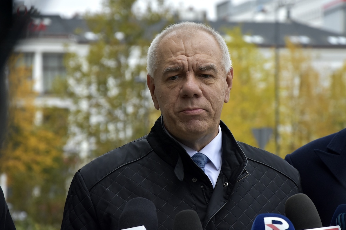 Trzy Wigilie w PiS? Sasin odpowiada na rewelacje Onetu