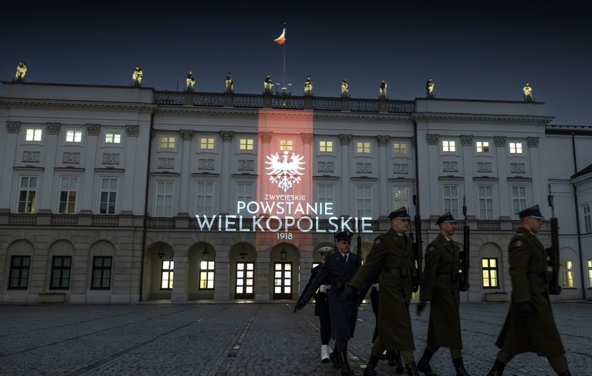 wiadomości,aktualności,wPolityce.pl Iluminacja upamiętniająca Powstanie wielkopolskie na Pałacu!