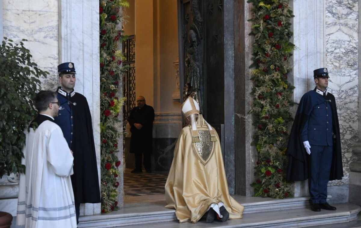 wiadomości,aktualności,wPolityce.pl Zamknięto Drzwi Święte na Lateranie