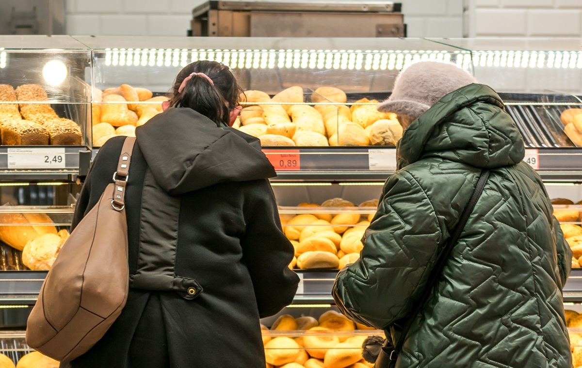 Polacy płacą za zakupy coraz więcej!
