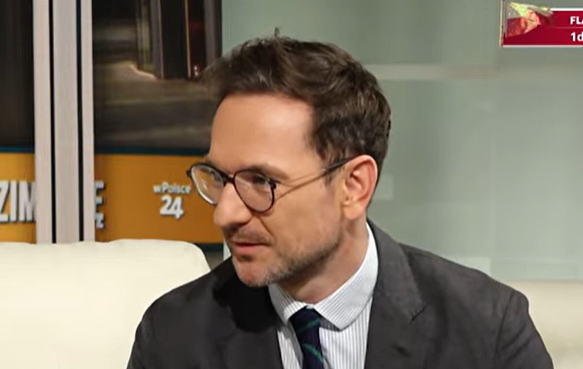 ONLY WITH US. Buda: Farmers have no representation in the government