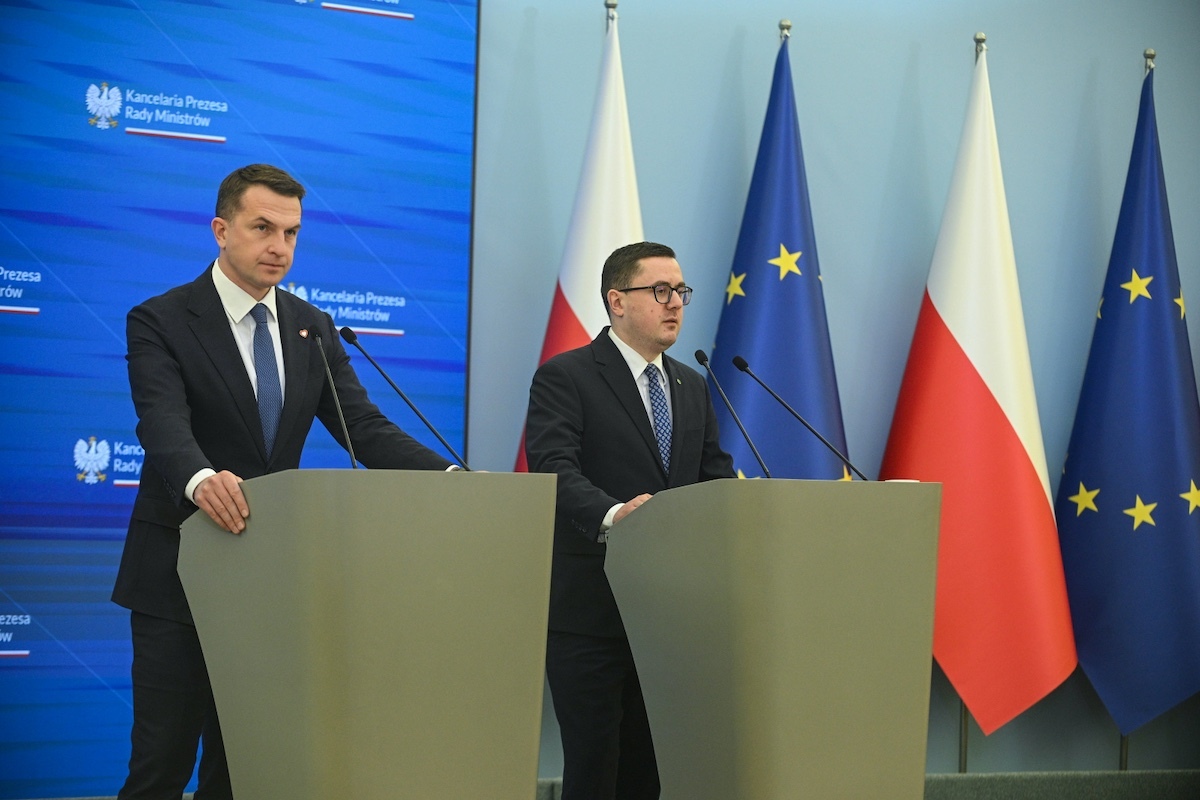 Nerwowa reakcja Motyki na pytanie wPolsce24 o sprawę krzyża!