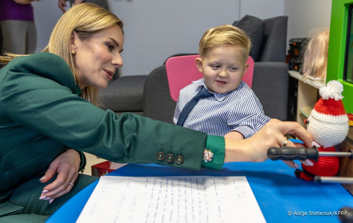 Tak Polacy oceniają działalność Pierwszej Damy. SONDAŻ