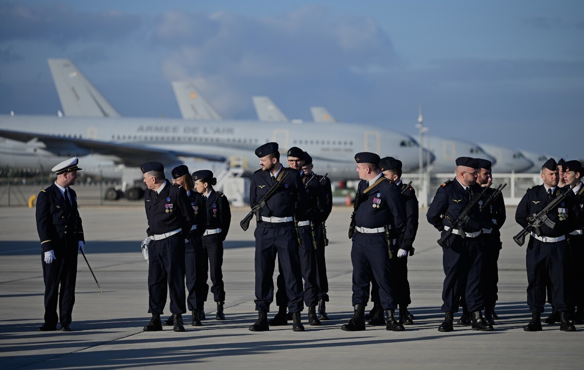 wiadomości,aktualności,wPolityce.pl Na Grenlandię przybyło 15 żołnierzy francuskich