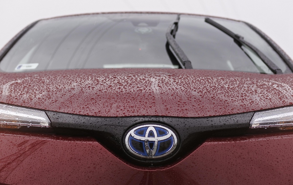 Toyota wyłączyła Niemcom zdalne ogrzewanie samochodów!