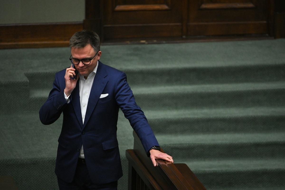 "Pucz" w Polsce 2050. Hołownia błagalnie: Opamiętajcie się