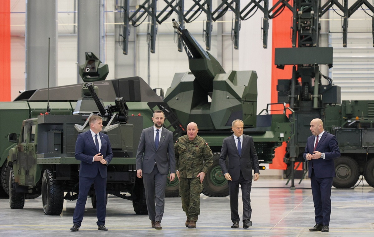 Umowa na system San podpisana. Tusk chwali się "przełomem"