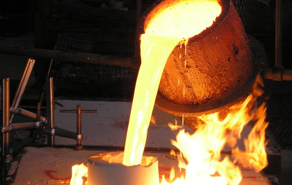 Polskie huty uginają się pod ciężarem drogiej energii