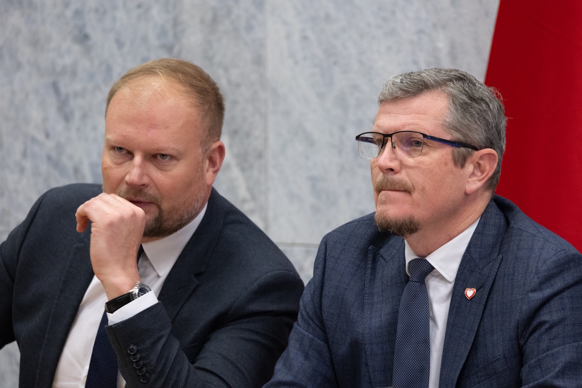 Wtopa Zembaczyńskiego. Dziennikarz z trudem powstrzymał śmiech