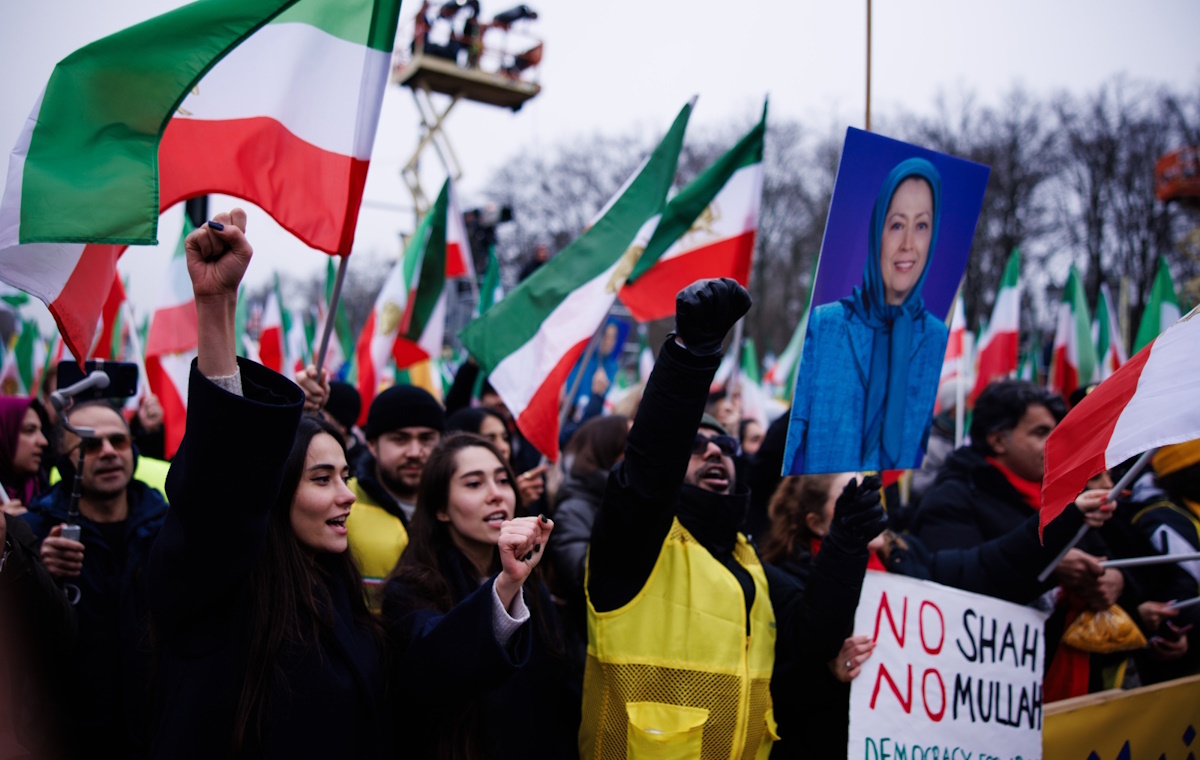 Tysiące osób protestowały w Berlinie przeciw władzom Iranu