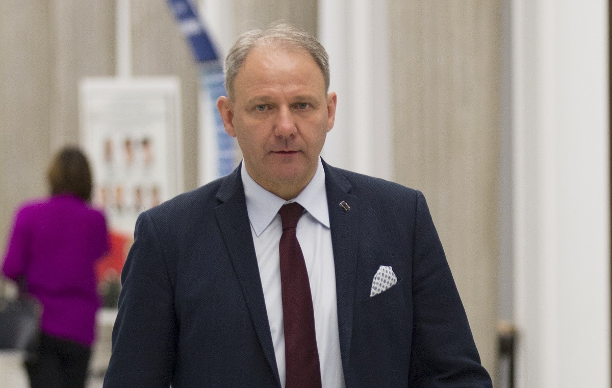 Co planuje Tusk? Protasiewicz: Chce stworzyć nową linię podziału