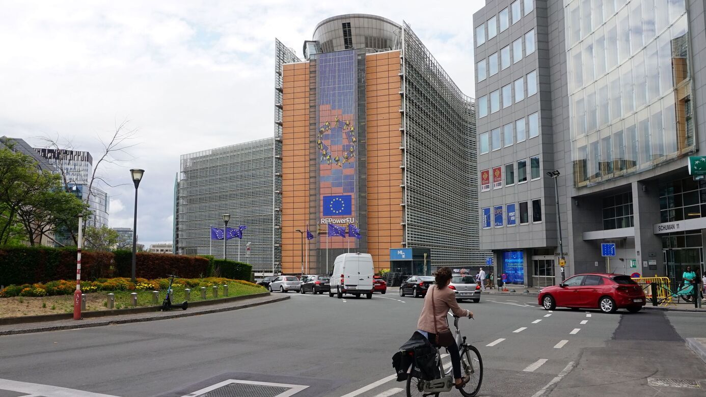 Belgijska policja przeszukała pomieszczenia KE!