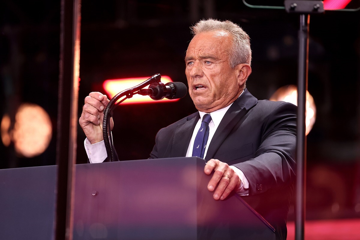 Kennedy szczerze. "Wciągałem kokainę z desek sedesowych"