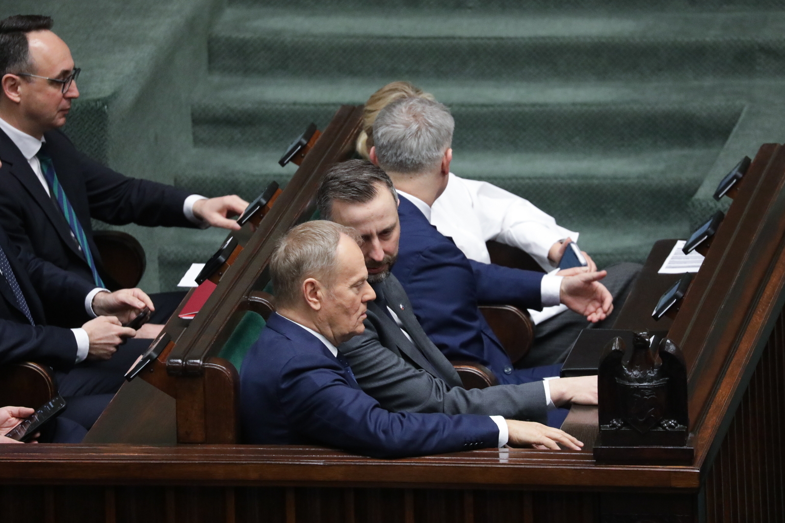 Kredyty z SAFE weźmie rząd Papy, będą je spłacać wnuki