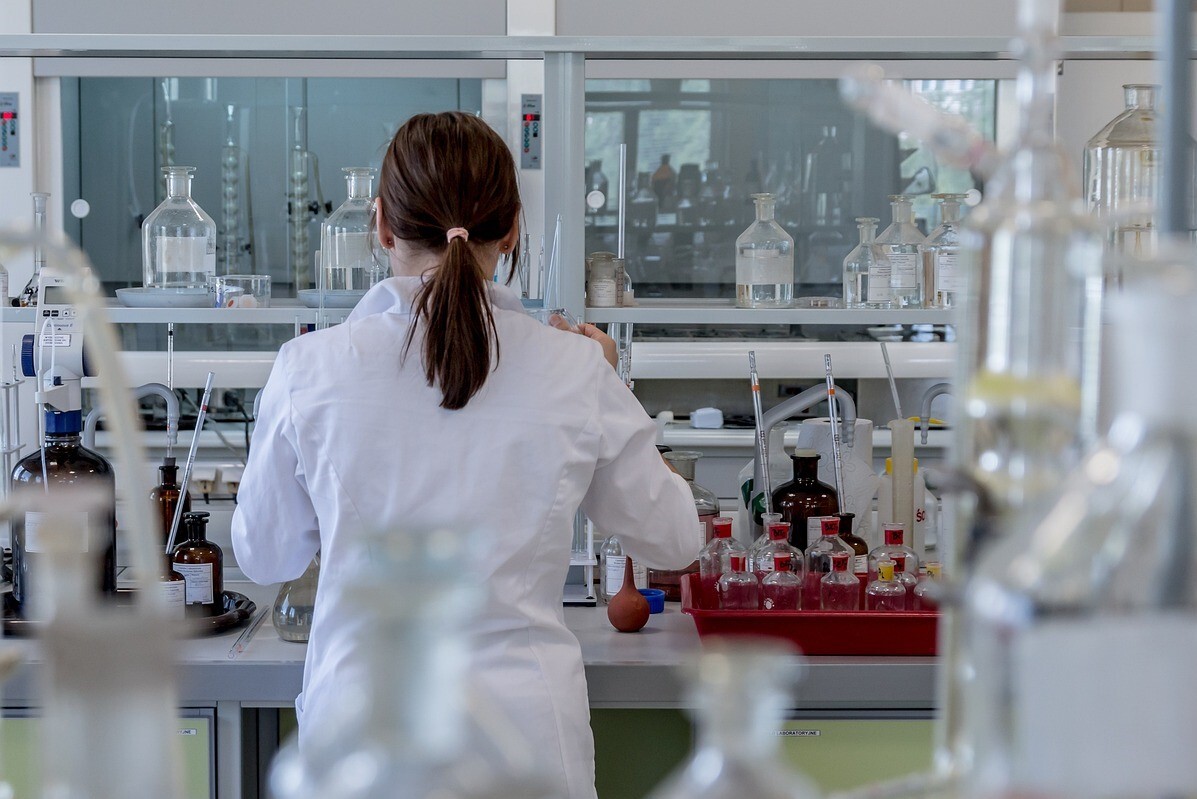 Przełom w walce z najgroźniejszym rakiem mózgu? Może pomóc wirus