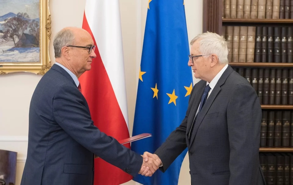 TYLKO U NAS. Siwiec bez poświadczenia. Ziobro: Ludzie uwikłani