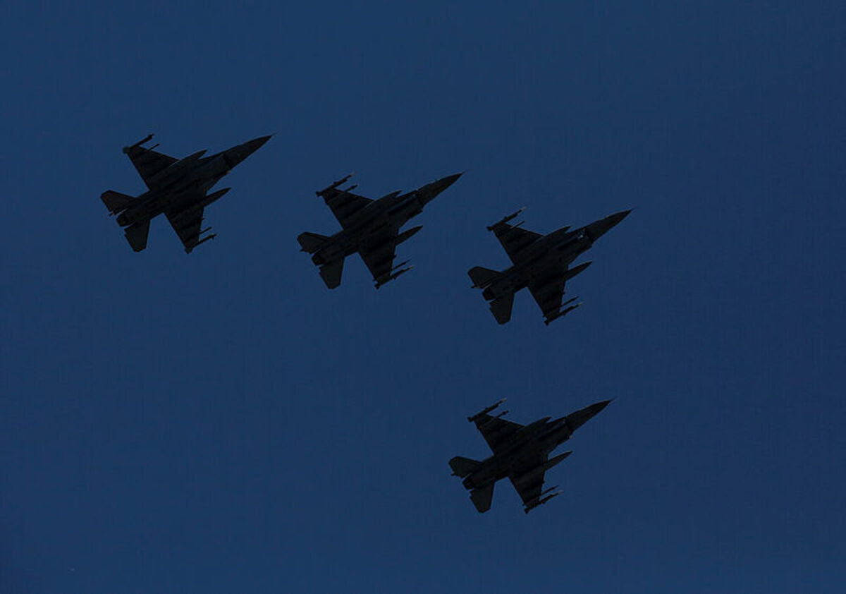 Tajna eskadra nad Kijowem? Ukraina stanowczo zaprzecza