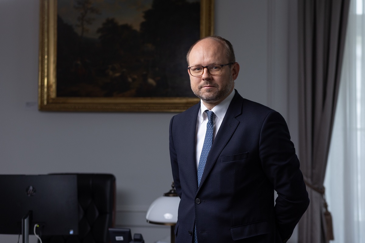 Minister Przydacz będzie uczestniczył w posiedzeniu Rady Pokoju