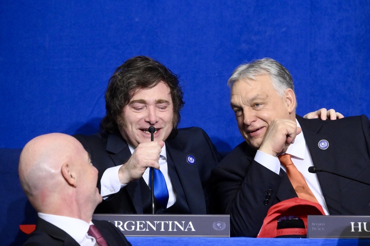 To nagranie podbija sieć! W roli głównej Milei i Orban