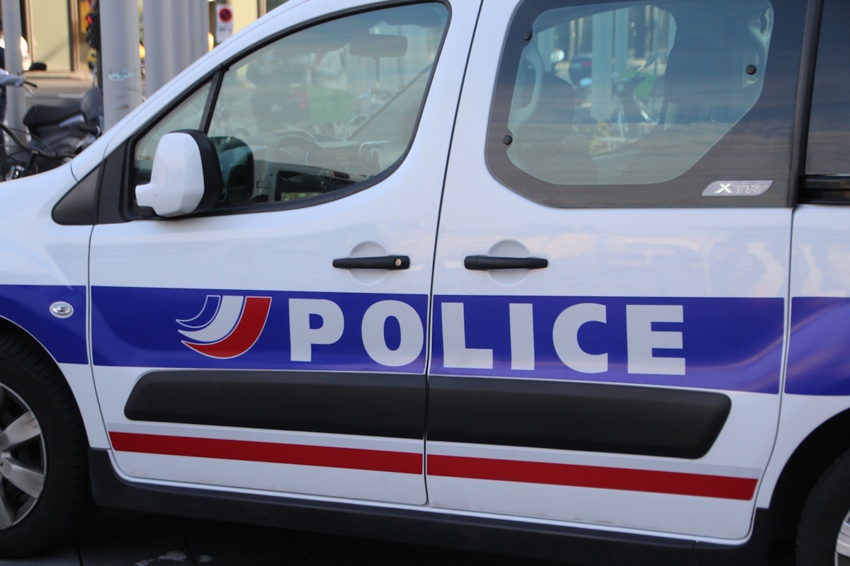 Skatowali mężczyznę we Francji. Jest zarzut umyślnego zabójstwa