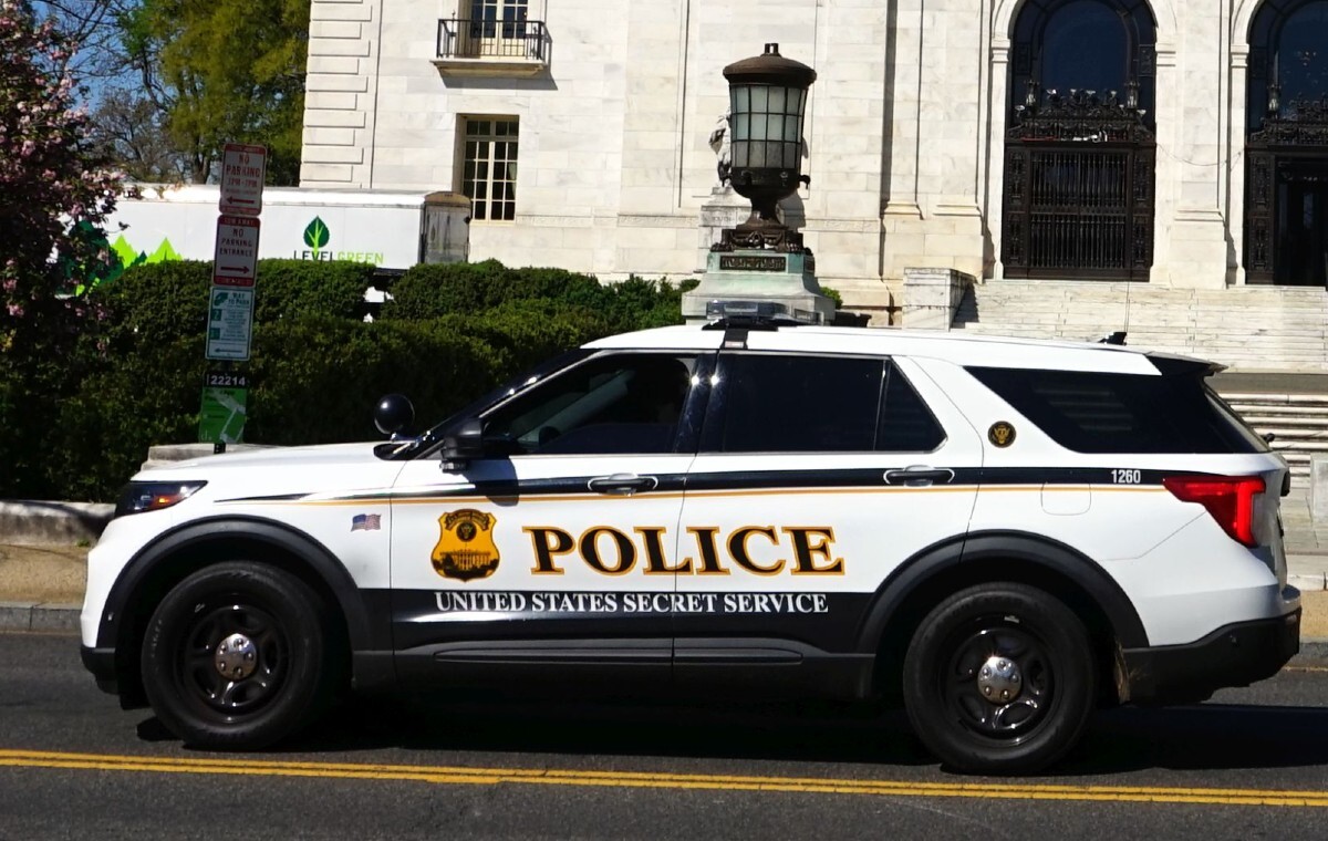 Uzbrojony mężczyzna zastrzelony na terenie Mar-a-Lago