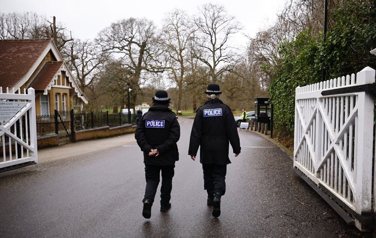 Australia popiera usunięcie b. księcia Andrzeja z linii sukcesji