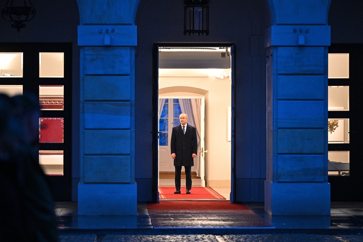 Rządząca gangsterka chce przy pomocy służb zbierać haki