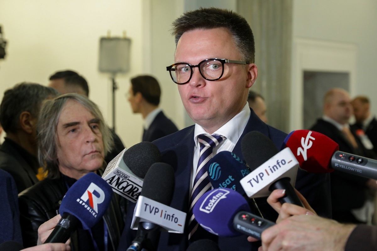 Hołownia unika prokuratury. Czego się obawia?