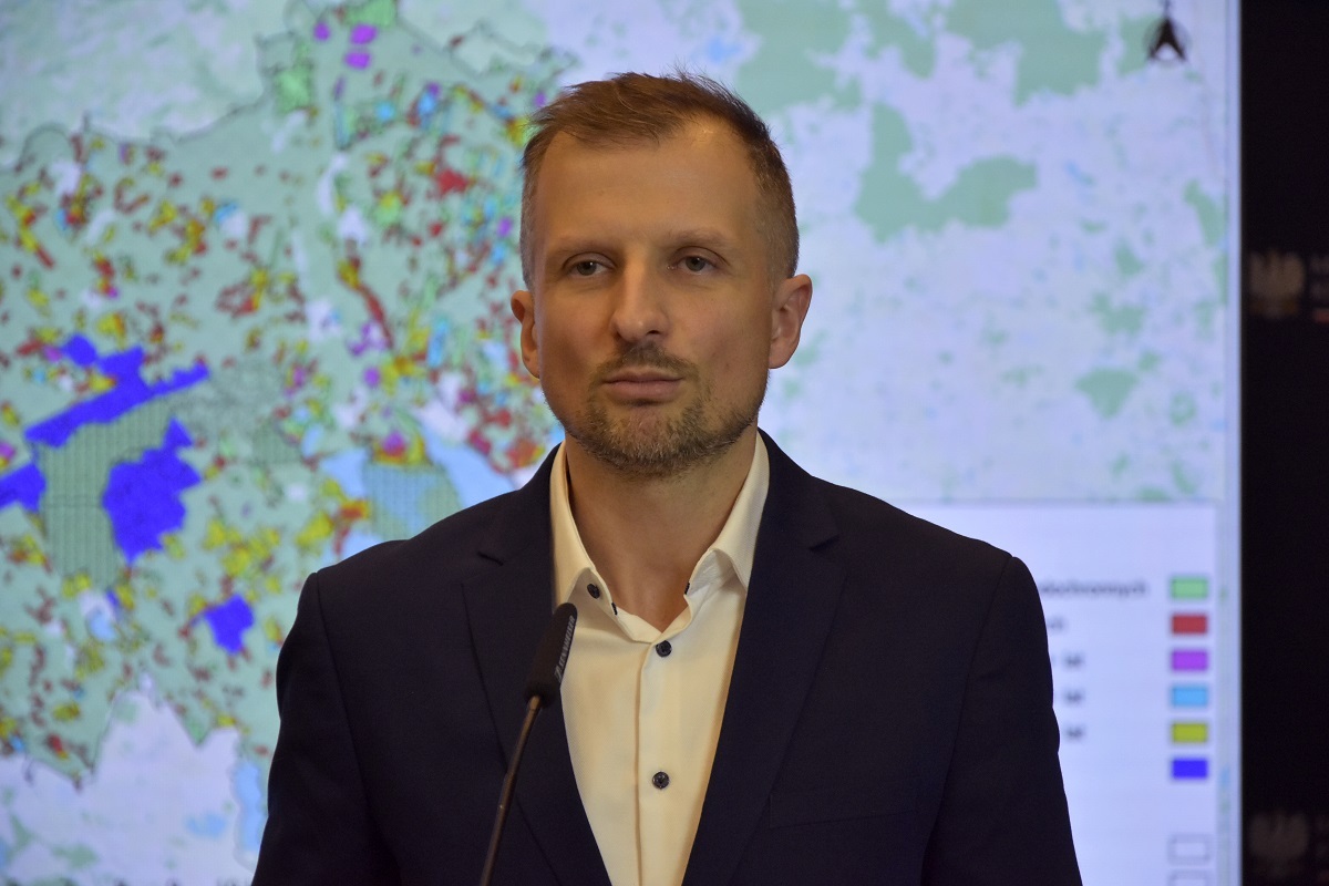 Wiceszef MKiŚ odchodzi z Smerfów 2050!