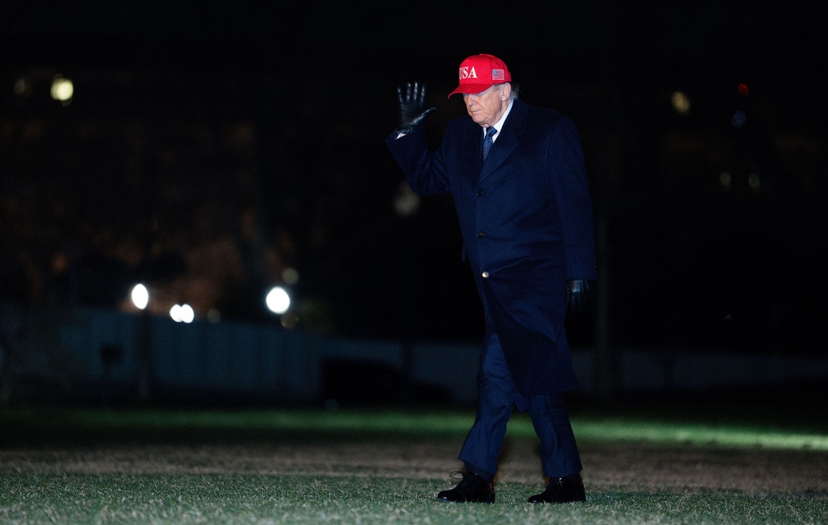 Trump o Iranie: Spuszczamy im łomot. Duża fala dopiero nadejdzie