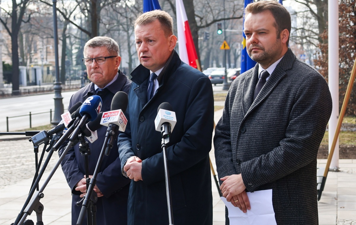 Политики PiS перед Министерством иностранных дел: Мы требуем реализации плана эвакуации