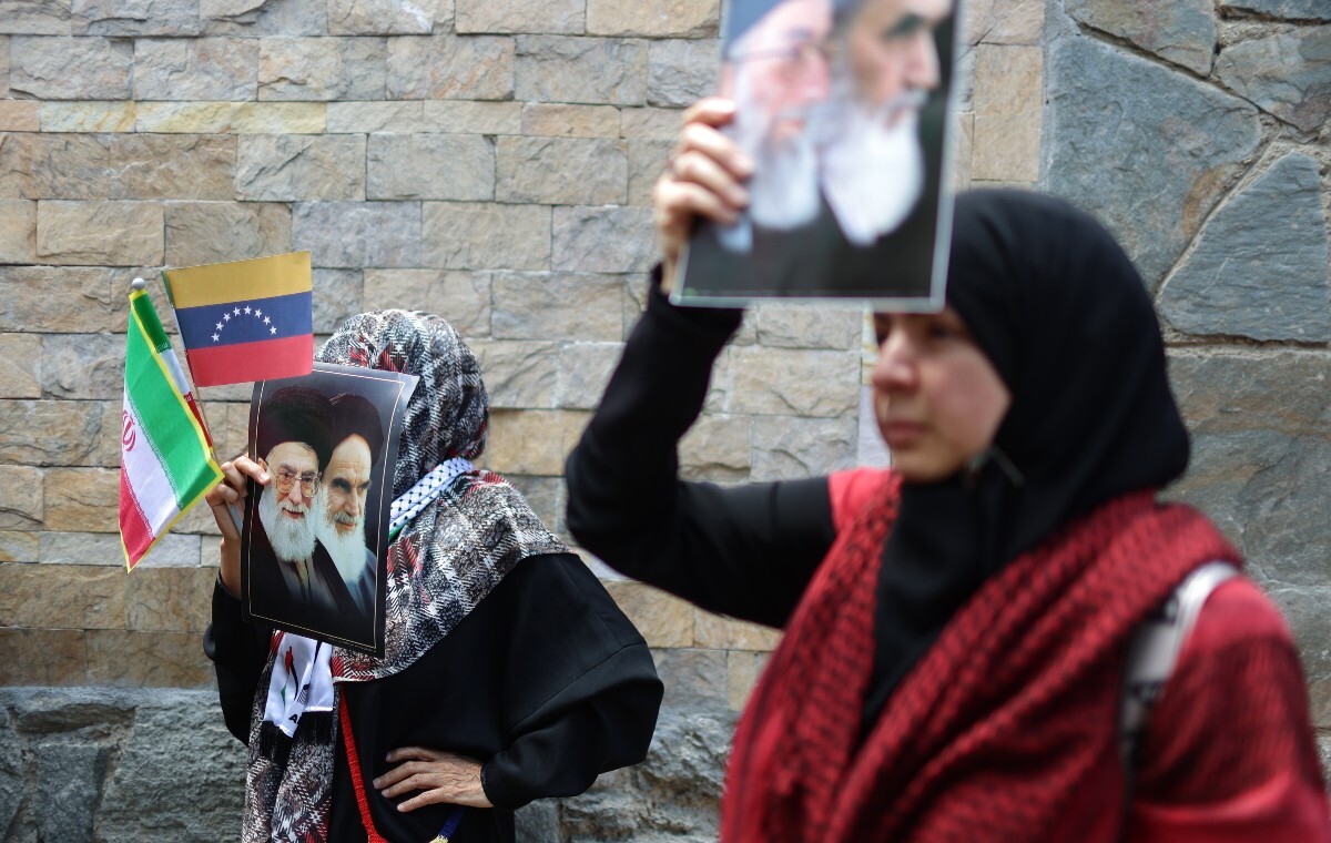 Zwrot ws. pogrzebu Chameneiego. Uroczystości przełożono