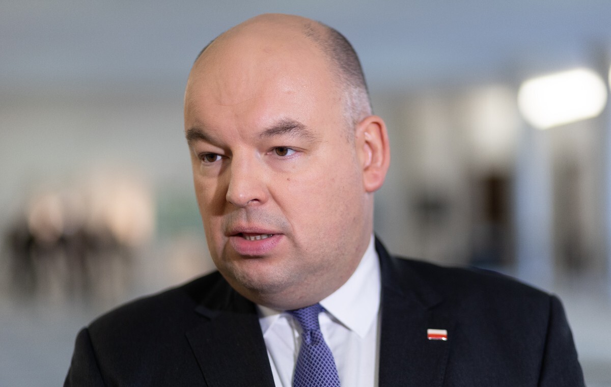 Jan Dziedziczak o krytyce ws. "polskiego SAFE": Maski opadają