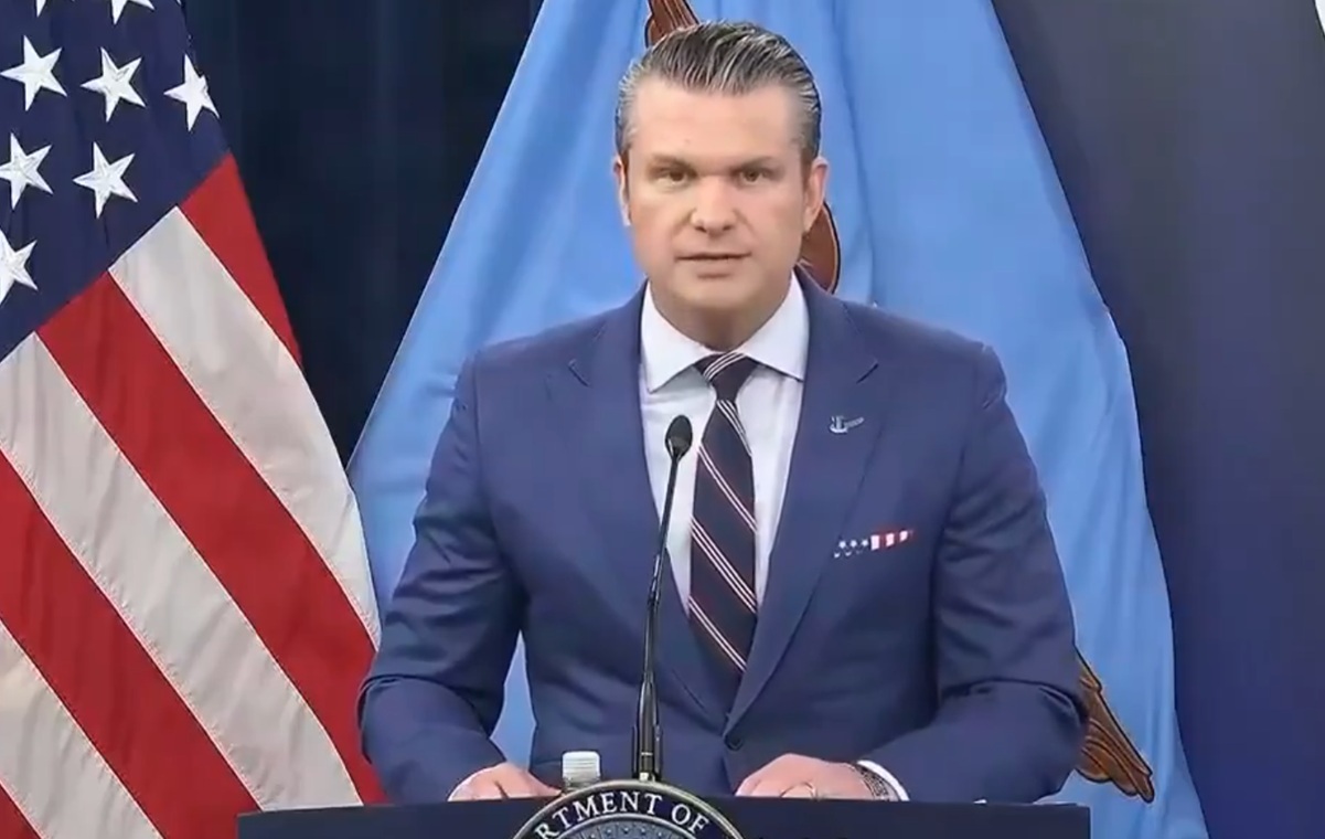 Hegseth zapowiada intensywny atak na Iran: Śmierć, ogień i furia