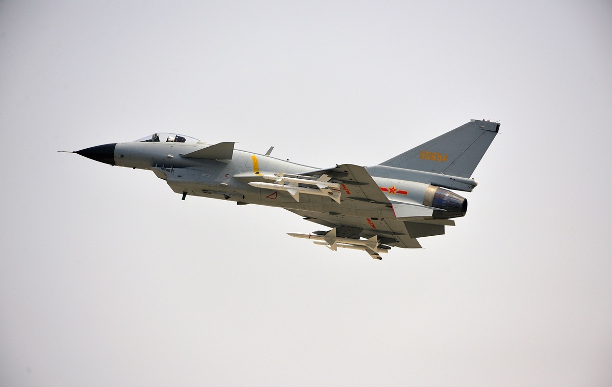 26 chińskich samolotów wojskowych pojawiło się wokół Tajwanu!