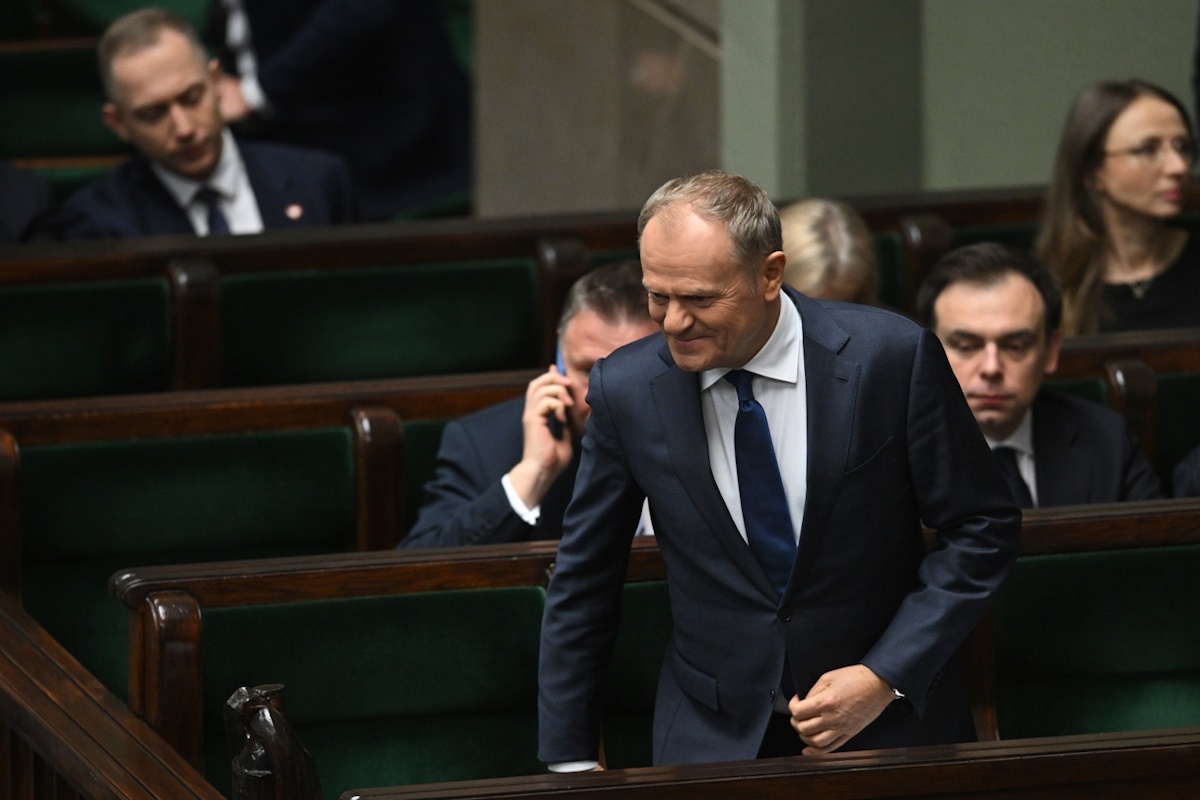 Histeria Tuska ws. SAFE z powodu długu i braku "pały" na PiS