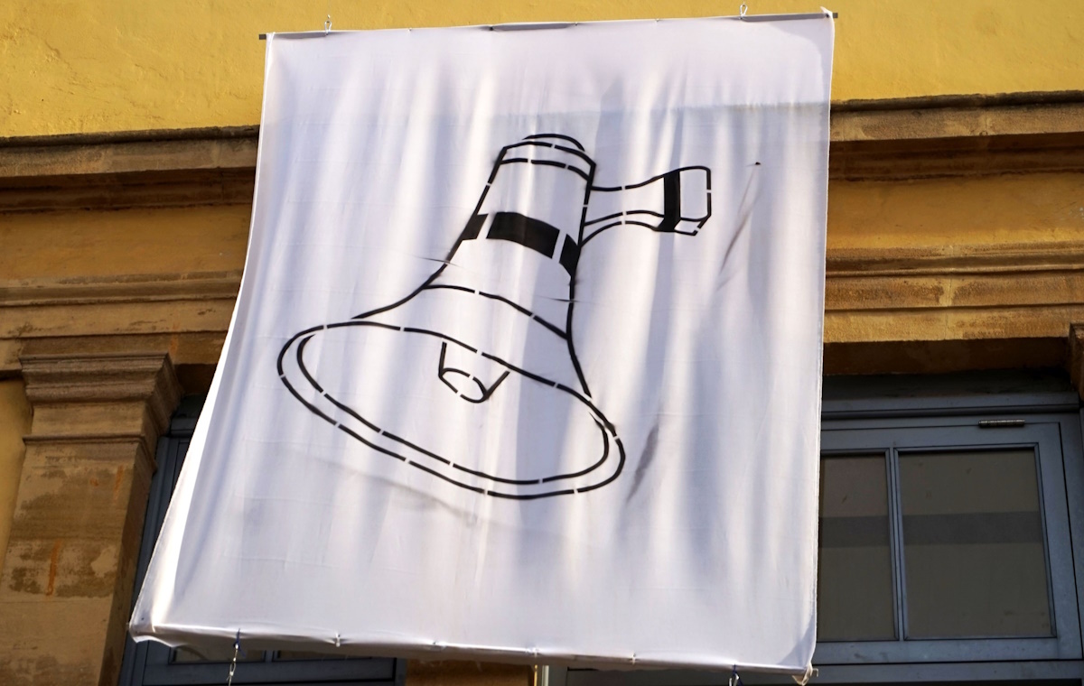 Odklejone rady "GW" dla kandydatów na sędziów TK. "Z tubą"