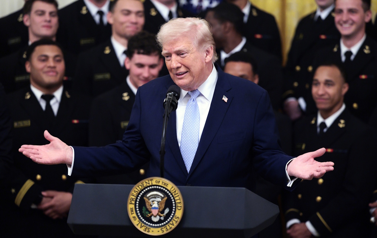 Trump nazwał państwa NATO „tchórzami”. „Papierowy tygrys!"