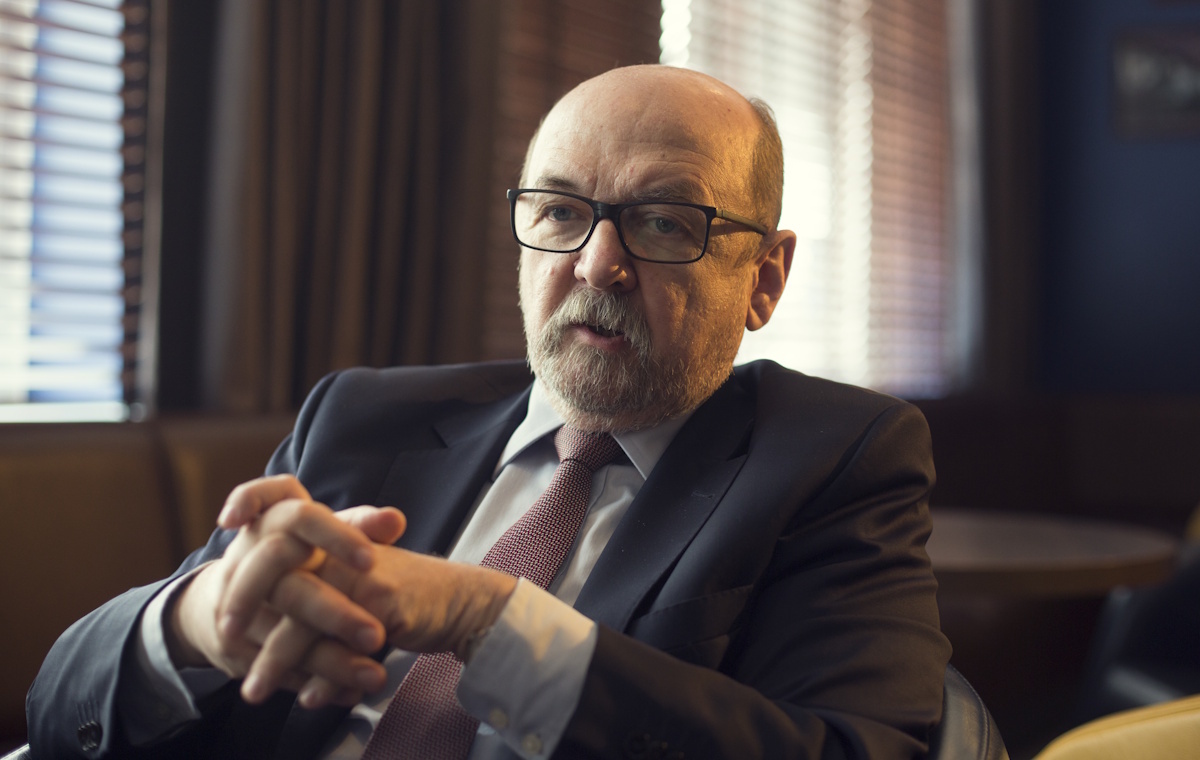 Legutko: NSA wprowadza tylnymi drzwiami związki jednopłciowe