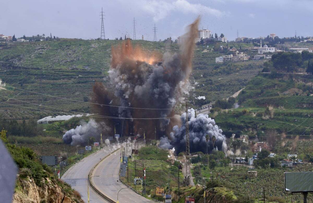 Prezydent Libanu o atakach Izraela: Preludium do inwazji lądowej