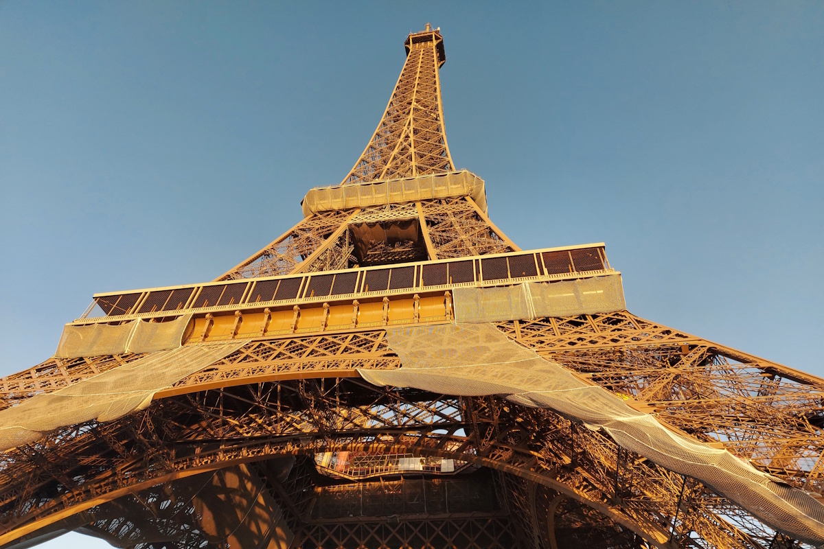 Wybory samorządowe we Francji. Prawica ma szansę odzyskać Paryż