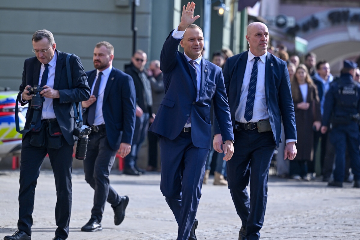 Prezydent patrzy w przyszłość. Zaprasza młodzieżowe rady