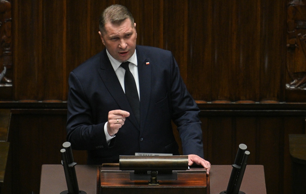 Czy PiS poprze projekt ws. paliw? Czarnek wykłada karty na stół