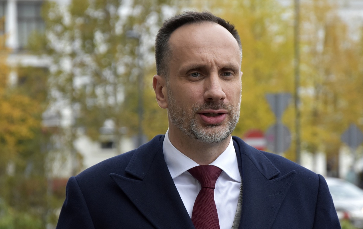 TYLKO U NAS. Kowalski: "Orlen bezczelnie łupi Polaków"