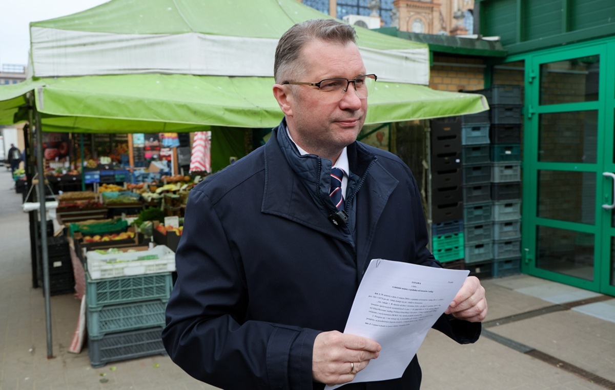 Rządzący urządzili wesele, które płynnie zmieniło się w stypę